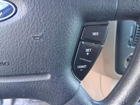 Used 2002 Ford Explorer XLT image 32