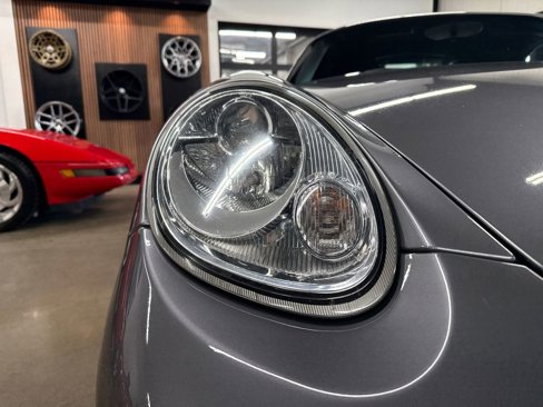 Used 2005 Porsche Boxster image 21