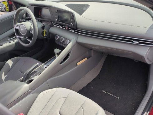 Certified 2024 Hyundai Elantra SE image 26