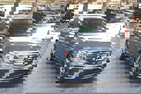 Used 2017 Mercedes-Benz E 300 image 3
