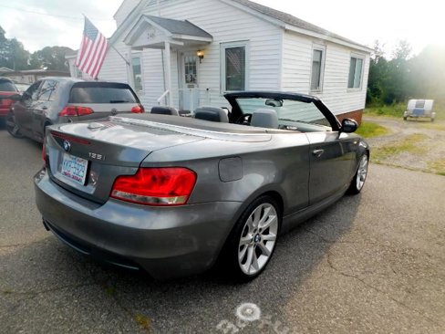 Used 2012 BMW 135i Convertible image 8