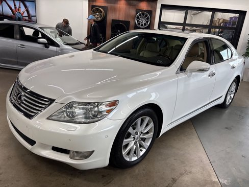 Used 2012 Lexus LS 460 AWD image 2