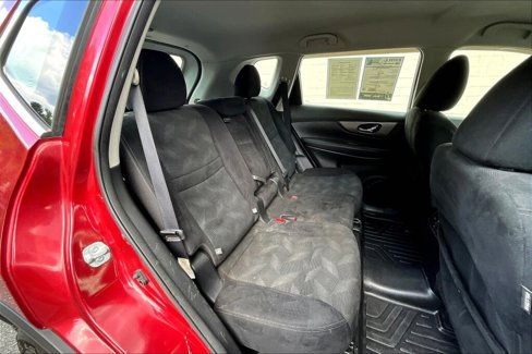 Used 2016 Nissan Rogue S image 15