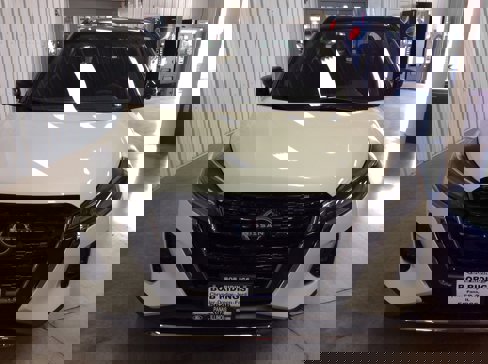 Used 2024 Nissan Kicks SR image 7