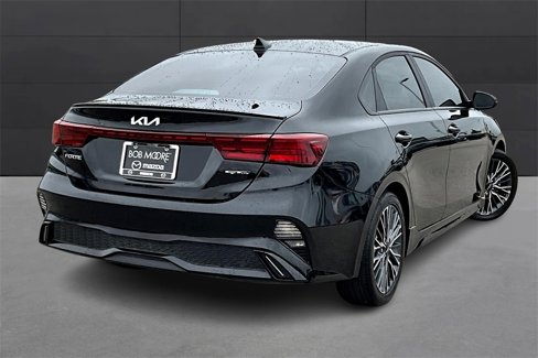Used 2023 Kia Forte GT-Line w/ GT-Line Premium Package image 2
