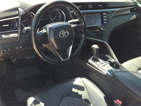 Used 2019 Toyota Camry SE image 15