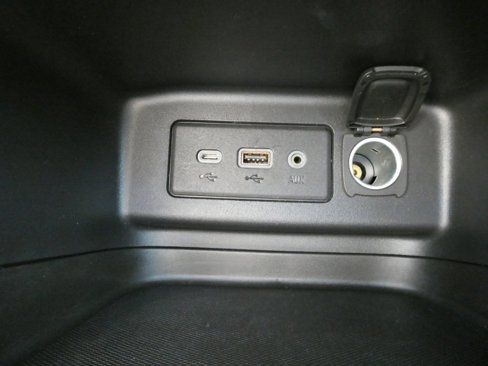Used 2020 Chevrolet Equinox LT image 24