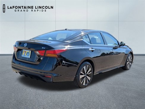 Used 2022 Nissan Altima 2.5 SV image 5
