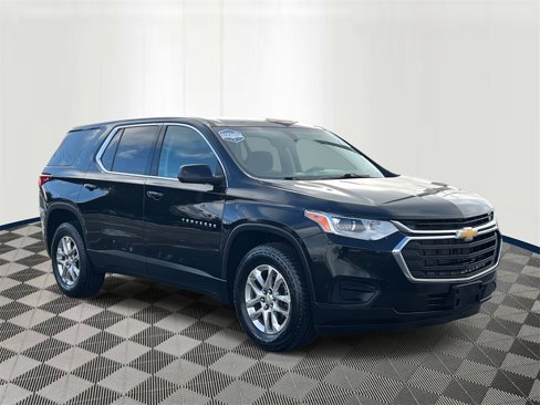 Used 2021 Chevrolet Traverse LS image 7