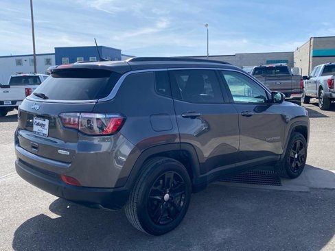 Used 2022 Jeep Compass Latitude w/ Convenience Group image 19