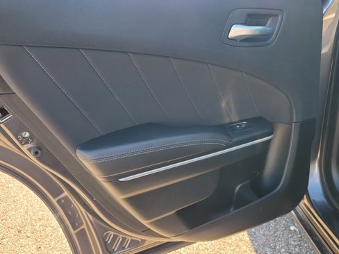 Used 2022 Dodge Charger SXT image 10
