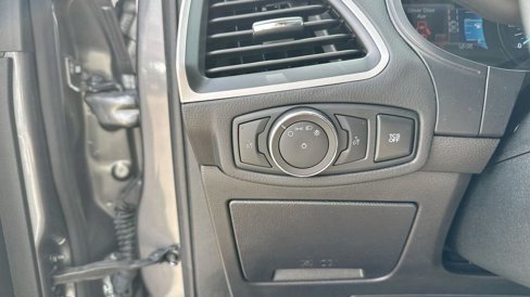 Used 2022 Ford Edge SEL image 18