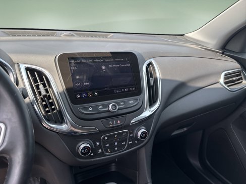 Used 2023 Chevrolet Equinox LT image 5