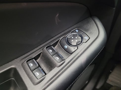 Used 2024 Ford Edge SEL image 27