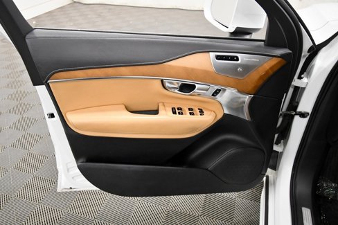 Used 2018 Volvo XC90 T6 Inscription w/ Convenience Package image 13