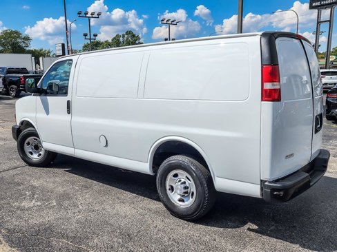 Used 2018 Chevrolet Express 2500 w/ Driver Convenience Package image 6