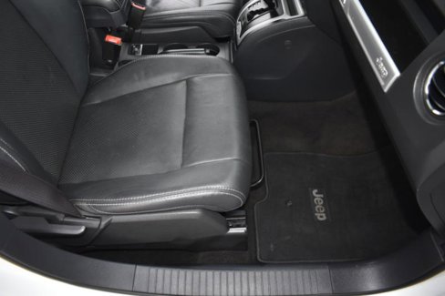 Used 2015 Jeep Compass High Altitude image 15