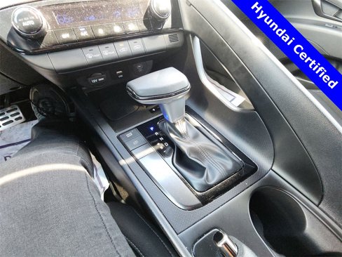 Used 2025 Hyundai Elantra Sport image 19