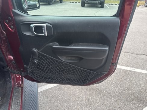Used 2021 Jeep Wrangler Sport image 12