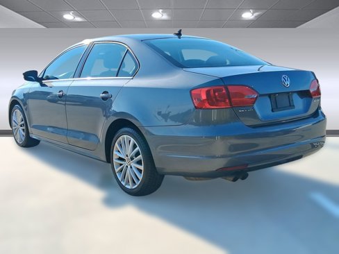 Used 2012 Volkswagen Jetta SEL image 3