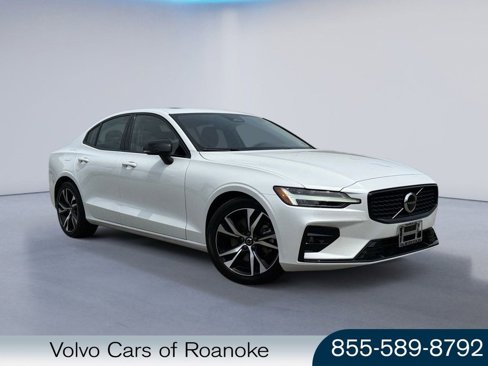 Certified 2024 Volvo S60 B5 Core image 1