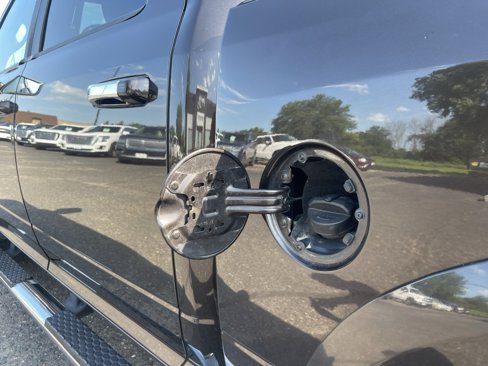 Used 2016 RAM 1500 Laramie w/ Convenience Group image 30