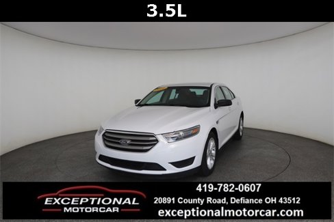 Used 2018 Ford Taurus SE image 2