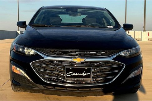 Used 2024 Chevrolet Malibu LT image 2