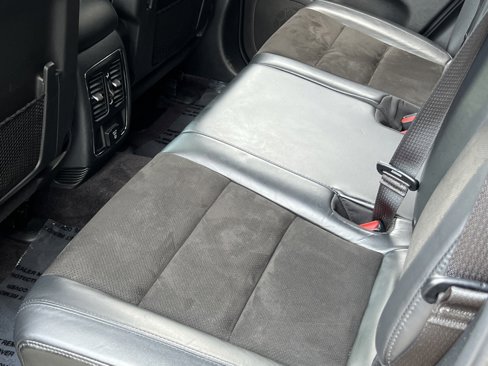 Used 2019 Jeep Grand Cherokee Altitude image 19