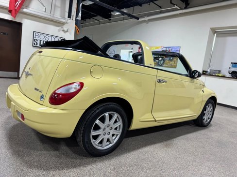 Used 2007 Chrysler PT Cruiser Touring image 16