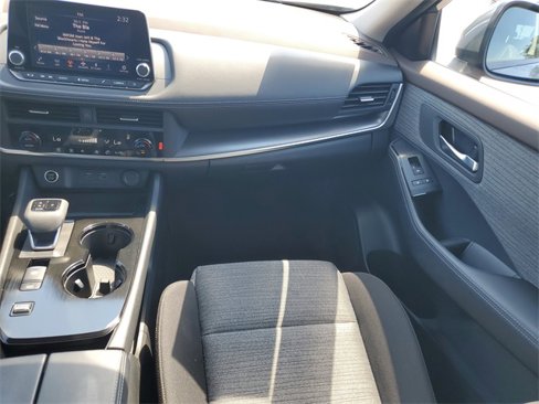 Used 2023 Nissan Rogue SV image 26