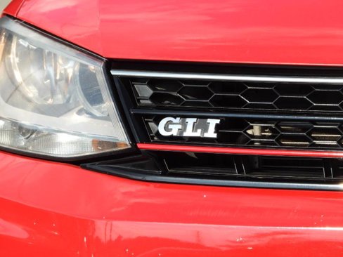 Used 2016 Volkswagen Jetta GLI SE image 3
