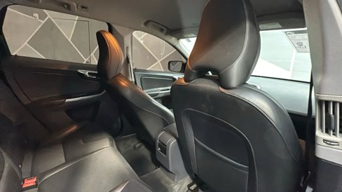 Used 2016 Volvo XC60 T5 image 30