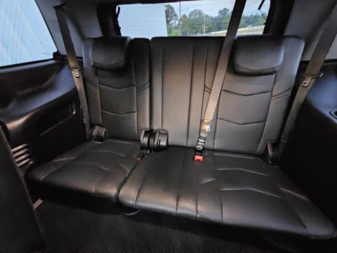 Used 2018 Cadillac Escalade Luxury image 14