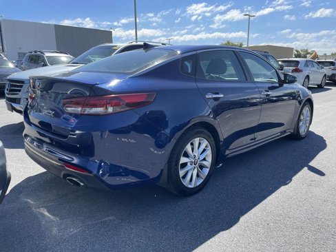 Used 2018 Kia Optima S image 4
