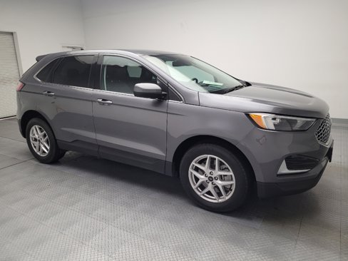 Used 2024 Ford Edge SEL image 11