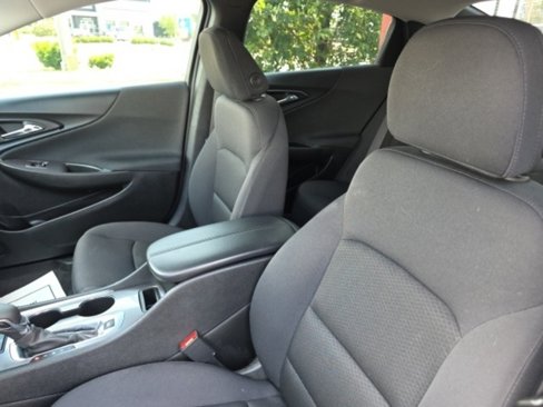 Used 2022 Chevrolet Malibu LT image 9