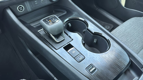 Used 2023 Nissan Rogue SV image 30