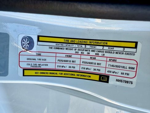 Used 2017 Chrysler 300 C image 39