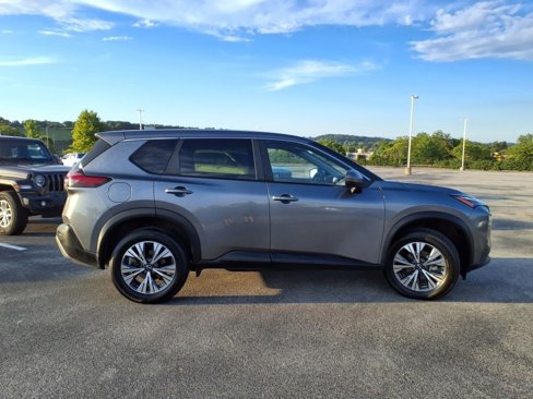 Used 2023 Nissan Rogue SV image 21