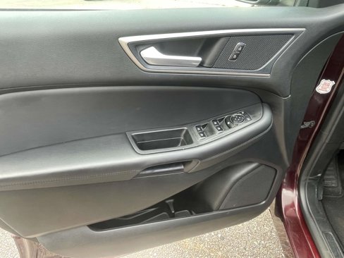 Used 2024 Ford Edge SEL image 17