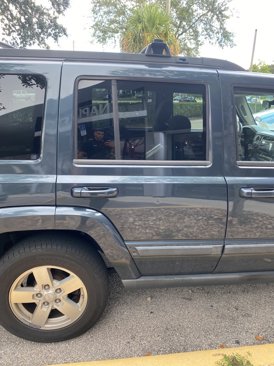 Used 2007 Jeep Commander Sport image 27
