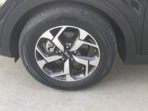 Used 2020 Kia Sportage LX image 23