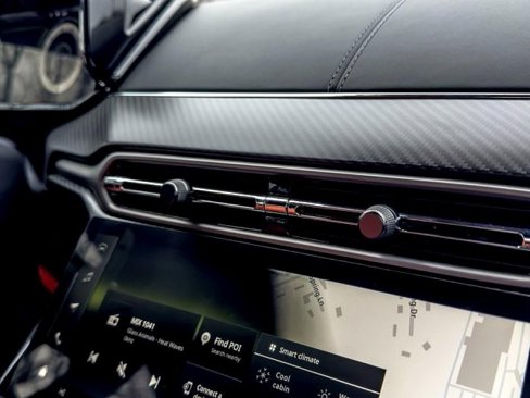 New 2025 Aston Martin V8 Vantage Coupe image 22