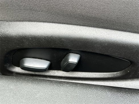 Used 2018 Chevrolet Camaro LT w/ Technology Package image 12