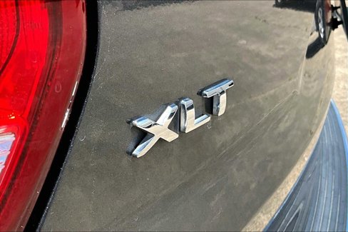 Used 2018 Ford Explorer XLT w/ Equipment Group 202A image 9