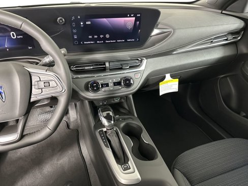 New 2025 Buick Envista Preferred w/ Convenience I Package image 27