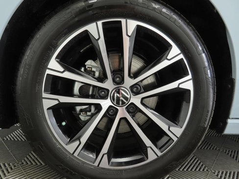 New 2025 Volkswagen Jetta Sport image 31