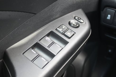 Used 2016 Honda CR-V LX image 12