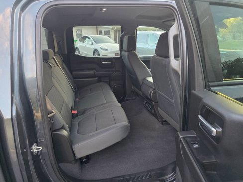 Used 2019 Chevrolet Silverado 1500 LT w/ All-Star Edition image 11